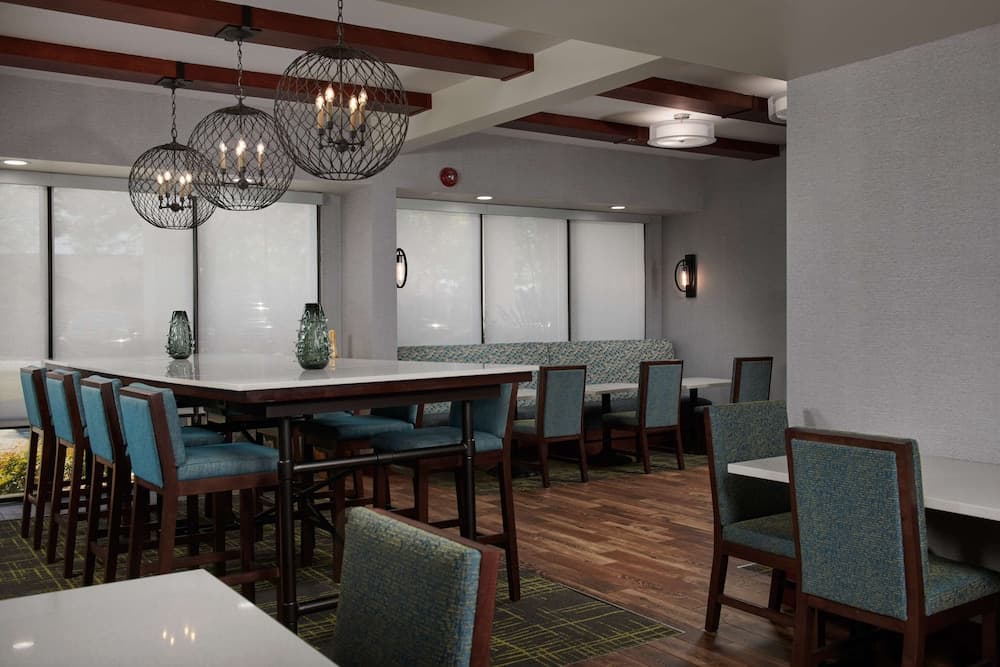 Hampton Inn Atlanta NW Cumberland property views in Atlanta, GA — gallery photo 3