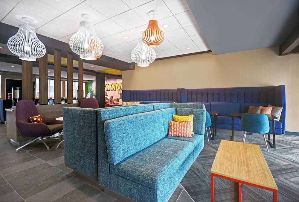 Tru By Hilton Gaylord, MI interior in Gaylord, MI — gallery photo 2