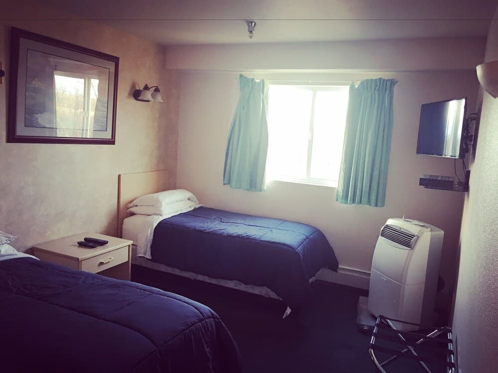 Windbreak Hotel property views in Wasilla, AK — gallery photo 3