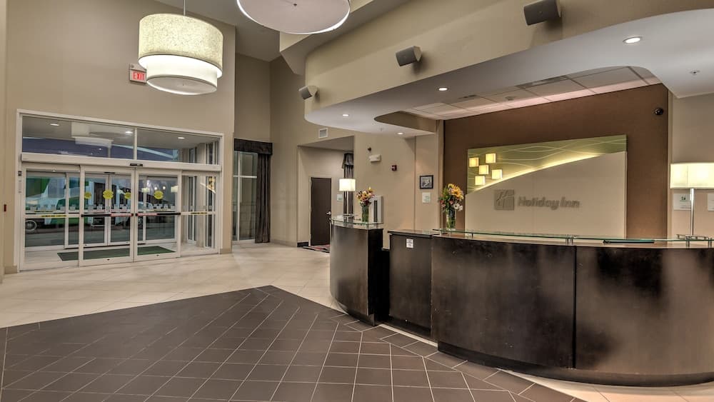 Holiday Inn Oklahoma City North Quail Spgs by IHG interior in Oklahoma City, OK — gallery photo 2