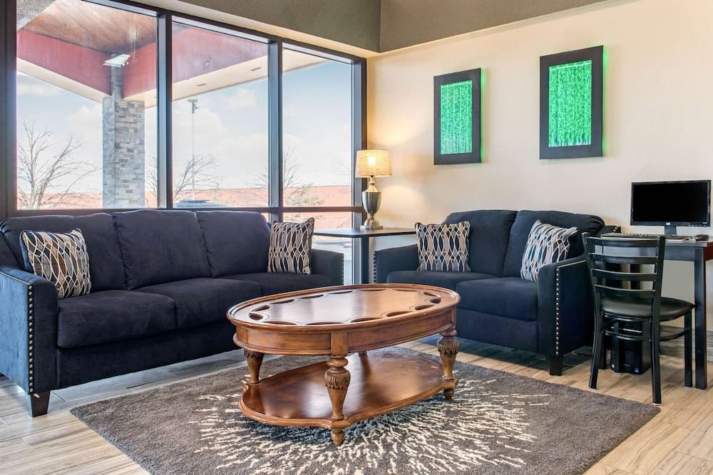 Quality Inn & Suites Miamisburg - Dayton South property views in Miamisburg, OH — gallery photo 3