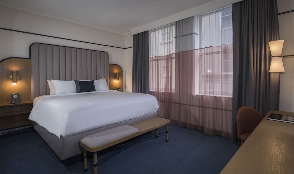Hu. Hotel interior in Memphis, TN — gallery photo 2