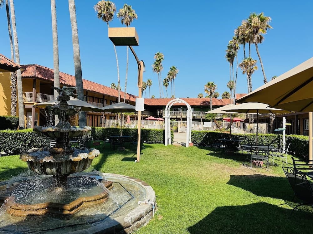 Hotel Saddleback Los Angeles - Norwalk gallery photo in Norwalk, CA — image 6