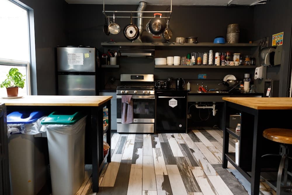 Hotel Hotel Hostel interior in Seattle, WA — gallery photo 2
