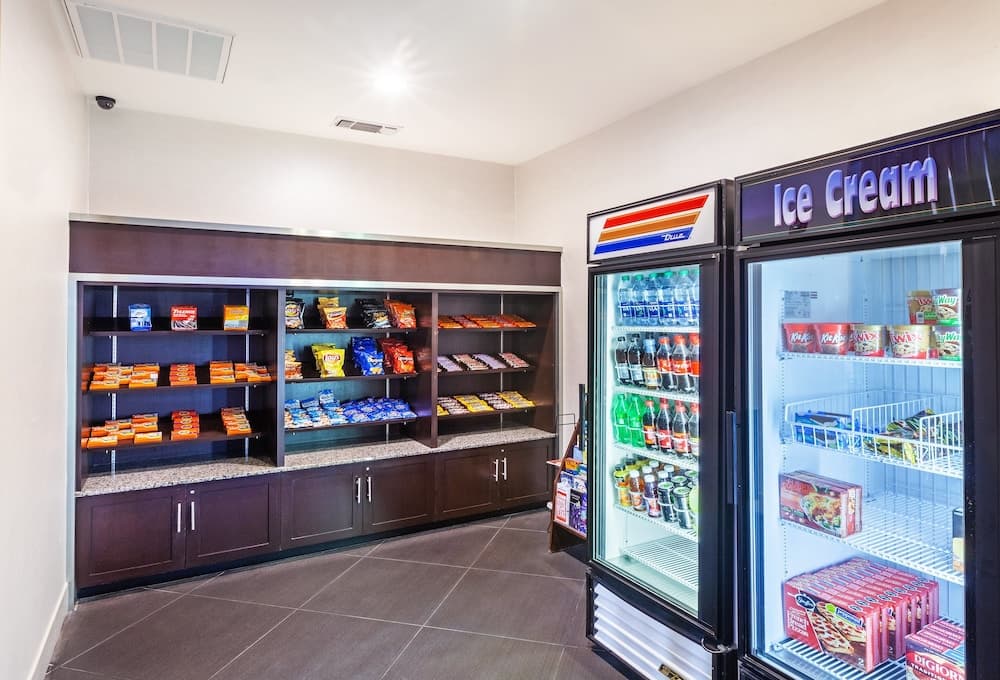 Holiday Inn Express Hotel & Suites PORT ARTHUR by IHG gallery photo in Port Arthur, TX — image 7