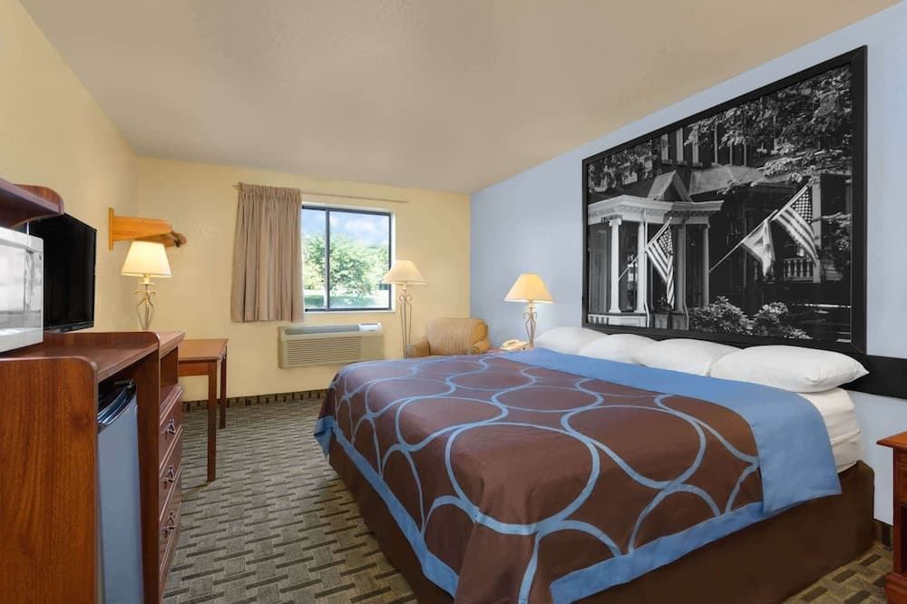 Super 8 by Wyndham Lynchburg VA gallery photo in Lynchburg, VA — image 11
