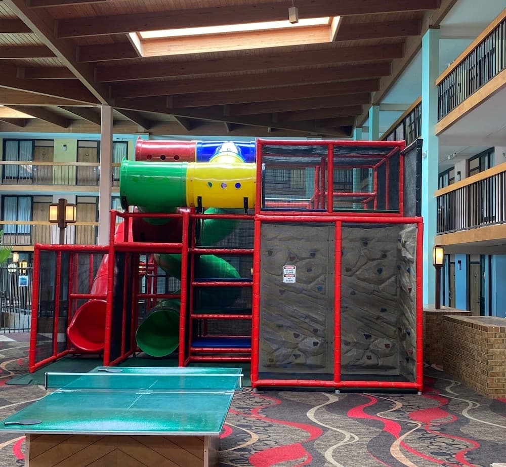 MCM Grande Hotel FunDome Odessa gallery photo in Odessa, TX — image 13