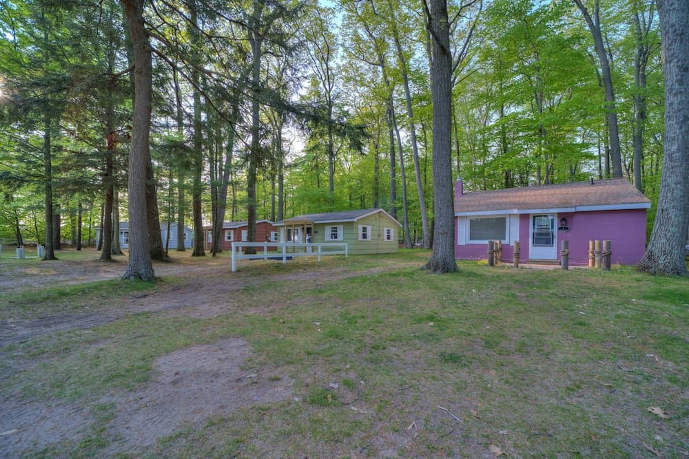 Scenic Drive Resort by DreamStay gallery photo in Muskegon, MI — image 47