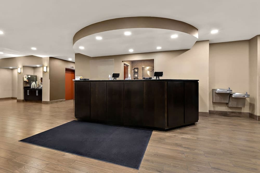 Comfort Suites Nashville near Percy Priest Lake interior in Nashville, TN — gallery photo 2