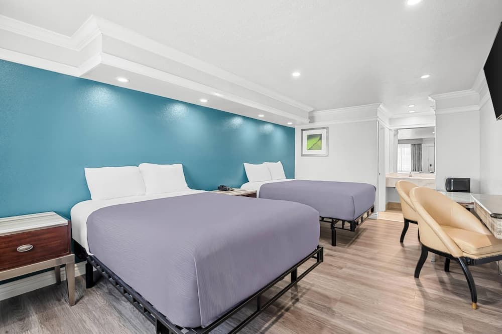 Rodeway Inn Commerce - Los Angeles featured exterior or lobby in Los Angeles, CA — similar hotel