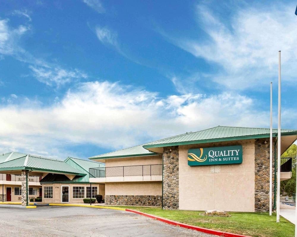 Quality Inn & Suites Minden featured exterior or lobby in Minden, NV — similar hotel