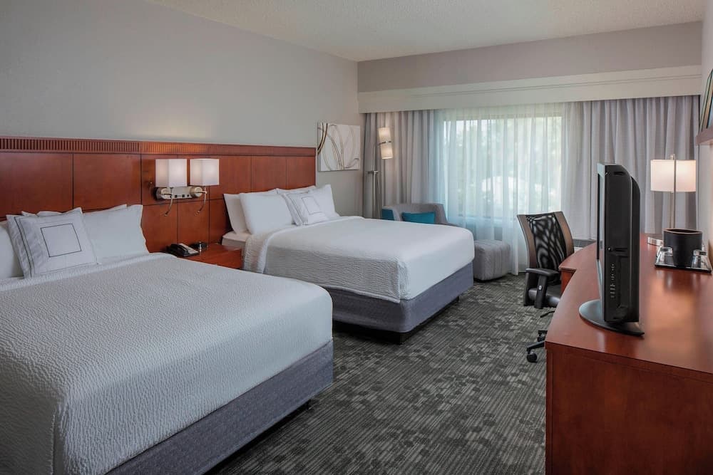 Courtyard by Marriott Orlando International Dr / Conv Cntr featured exterior or lobby in Orlando, FL — similar hotel