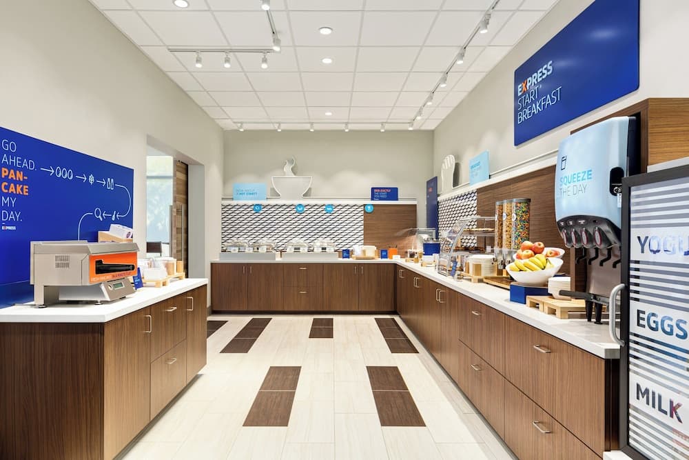 Holiday Inn Express & Suites Hayward - Castro Valley by IHG gallery photo in Hayward, CA — image 26