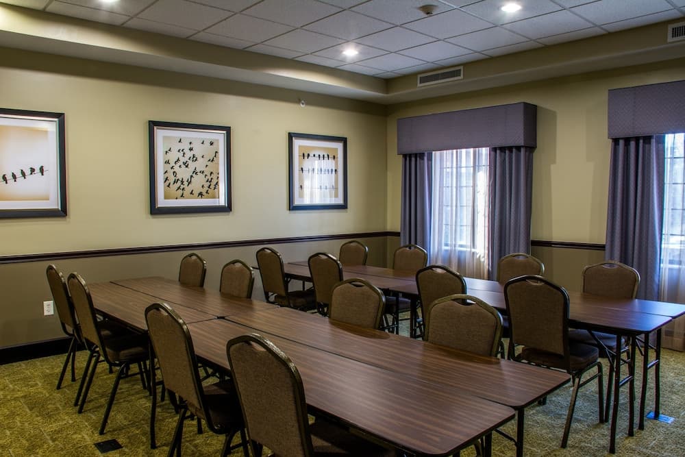 Staybridge Suites Schererville by IHG gallery photo in Schererville, IN — image 7