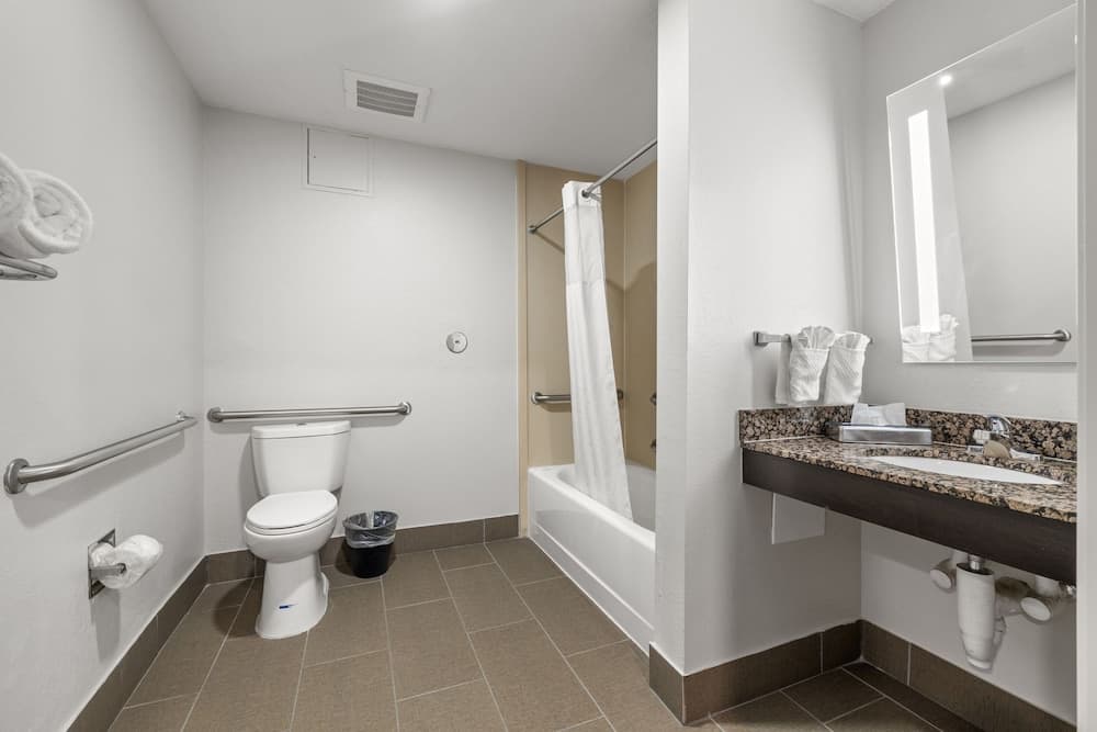 Clarion Pointe Lakeland I-4 gallery photo in Lakeland, FL — image 39