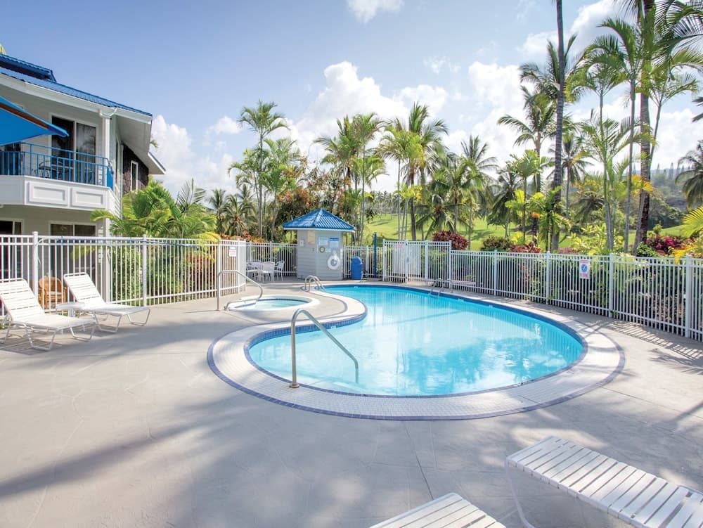 Club Wyndham Mauna Loa Village featured exterior or lobby in Kailua-Kona, HI — similar hotel