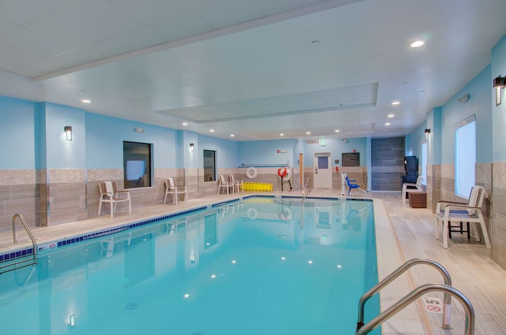 Hampton Inn & Suites Boston/Stoughton gallery photo in Stoughton — image 33