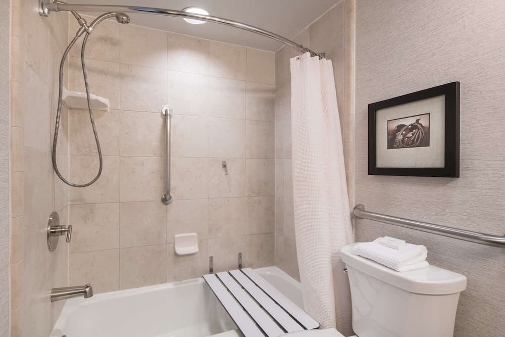 Embassy Suites by Hilton Austin Central property views in Austin, TX — gallery photo 3