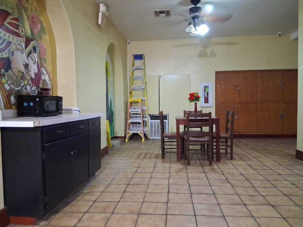 Hotel O Colonial Inn Brownsville Tx gallery photo in Brownsville, TX — image 16