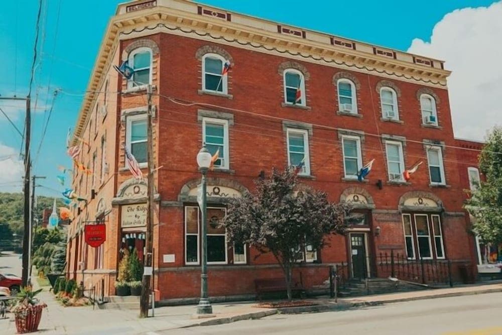 The Hotel Belvidere gallery photo in Hawley, PA — image 12