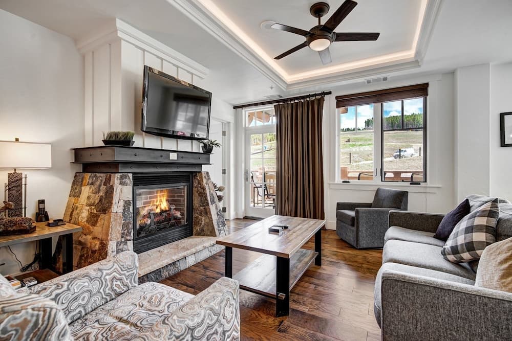 One Ski Hill Place, a RockResort, by Vail Resorts featured exterior or lobby in Breckenridge, CO — similar hotel