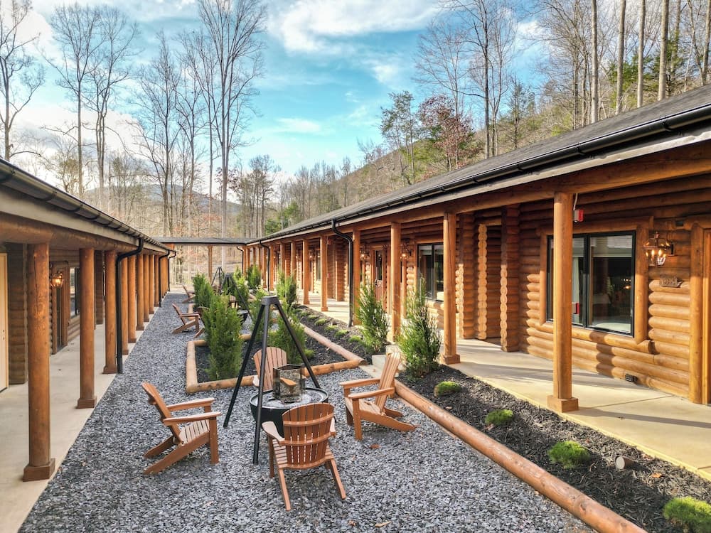 The Timber at Holly Branch featured exterior or lobby in Gatlinburg, TN — similar hotel