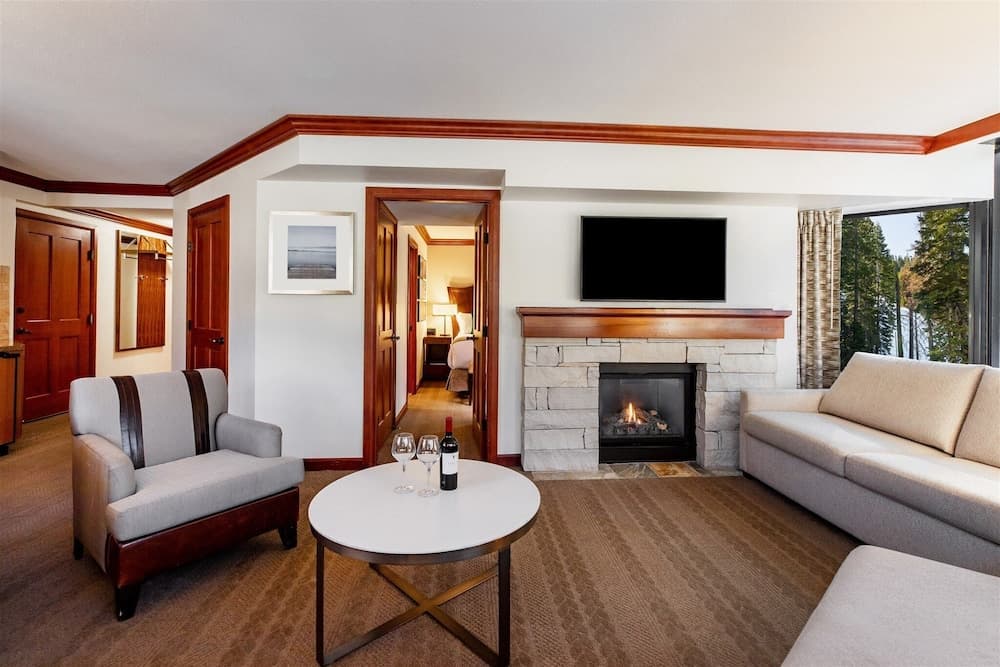 Everline Resort and Spa, Lake Tahoe interior in Olympic Valley — gallery photo 2