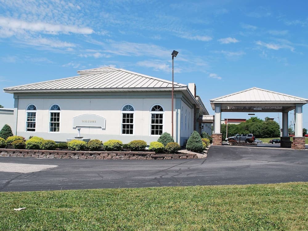 Travelodge by Wyndham Watertown featured exterior or lobby in Watertown, NY — similar hotel