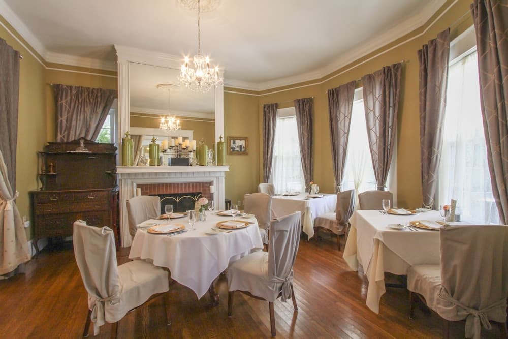 Burke Manor Inn & Pavilion gallery photo in Gibsonville, NC — image 15