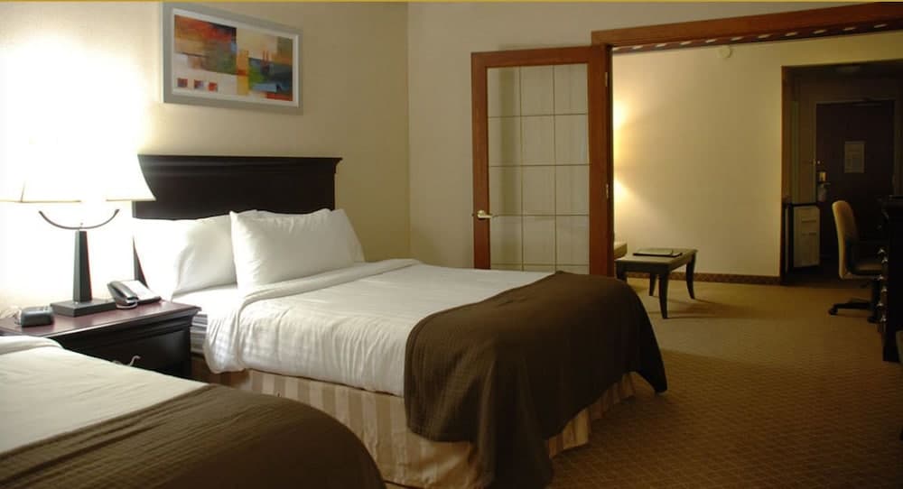 The Plaza Hotel & Suites Winona gallery photo in Winona, MN — image 32