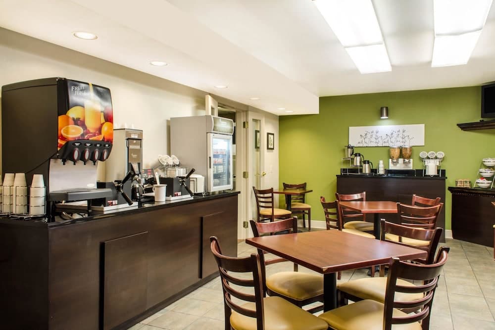 Sleep Inn & Suites Metairie - New Orleans West gallery photo in Metairie, LA — image 21