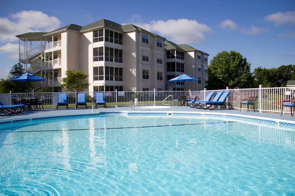 The Suites at Fall Creek featured exterior or lobby in Branson, MO — similar hotel