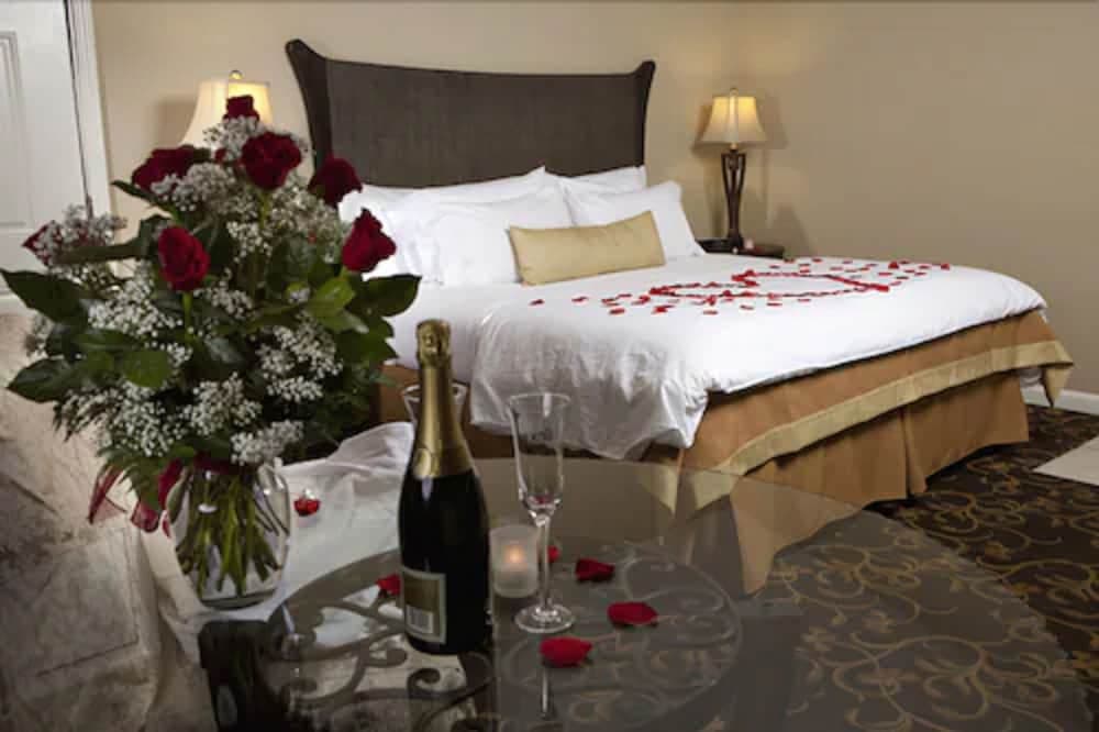 Belamere Suites Hotel interior in Perrysburg, OH — gallery photo 2