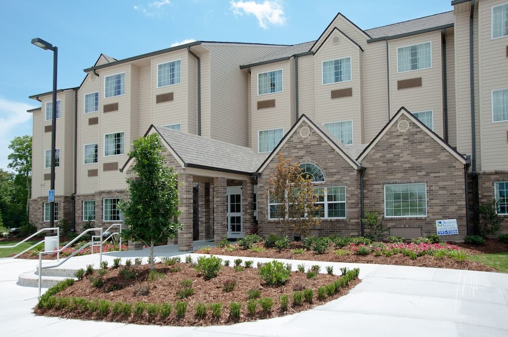 WeStay Suites - Belle Chasse featured exterior or lobby in Belle Chasse, LA — similar hotel