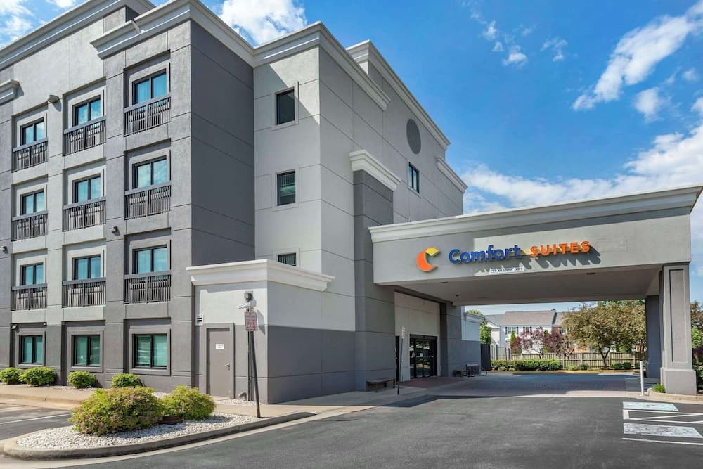 Holiday Inn Express & Suites Leesburg - Historic District by IHG — hotel in Leesburg, Virginia