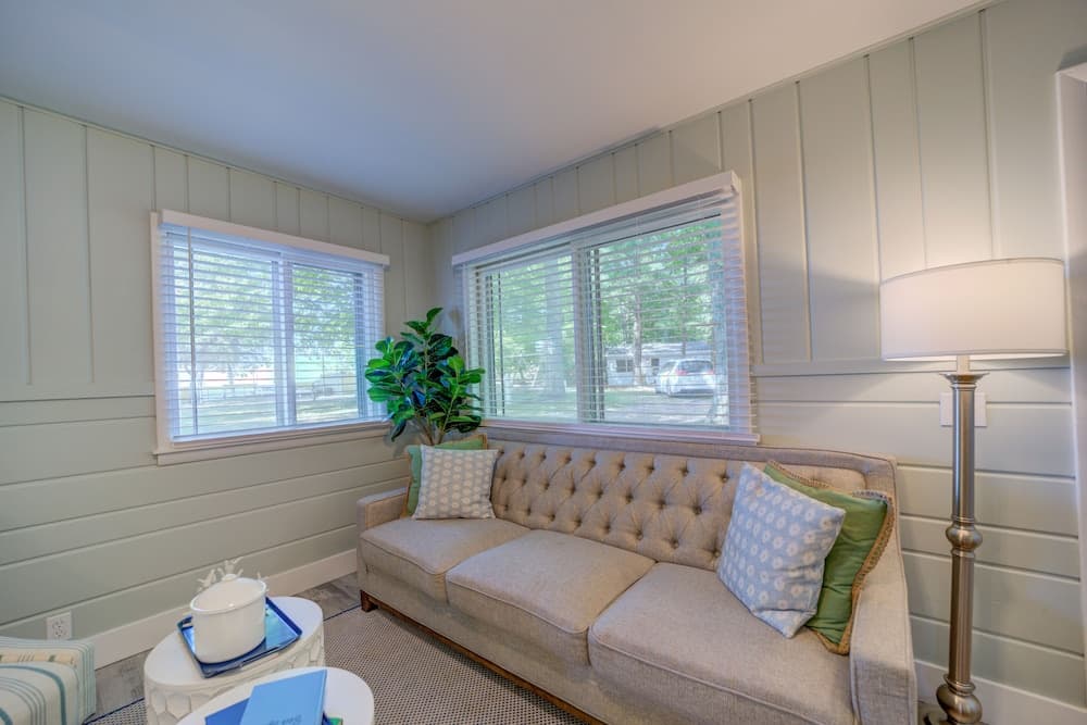 Scenic Drive Resort by DreamStay property views in Muskegon, MI — gallery photo 3