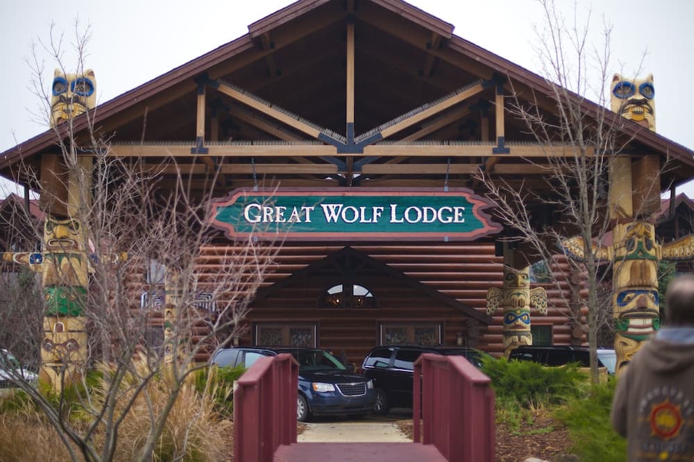 Great Wolf Lodge Traverse City featured exterior or lobby in Traverse City, MI — similar hotel