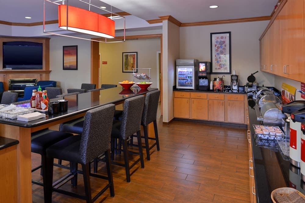 Towneplace Suites by Marriott Warren gallery photo in Warren, MI — image 18