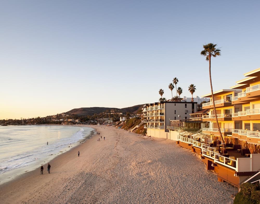 Pacific Edge Oceanfront Hotel interior in Laguna Beach, CA — gallery photo 2