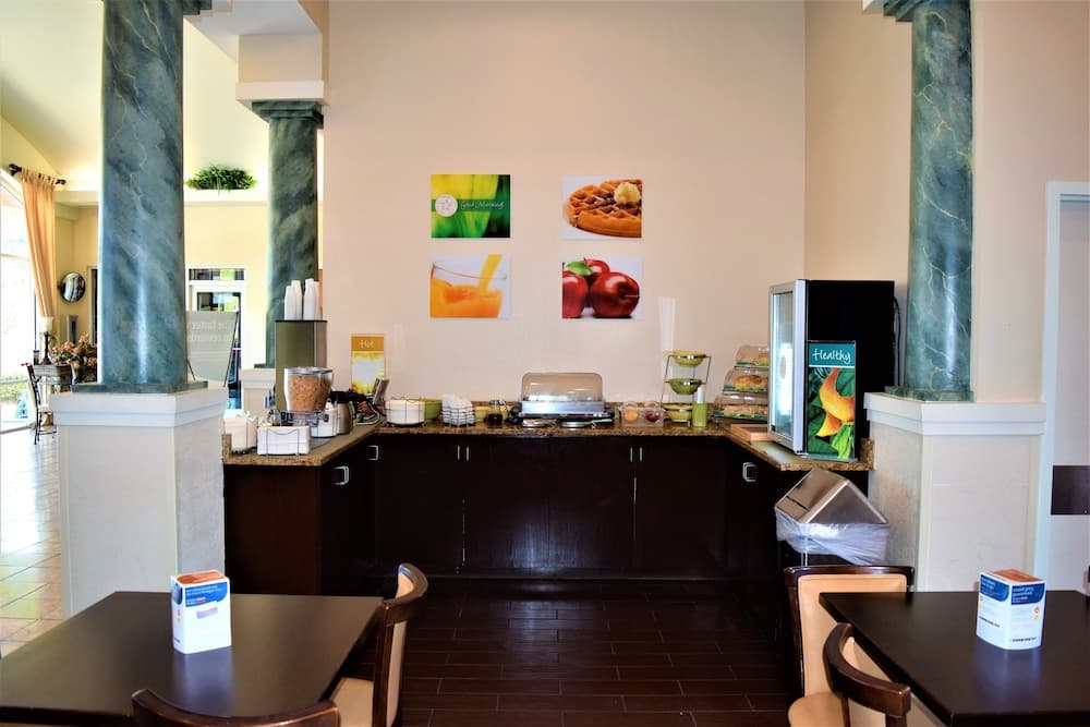 Quality Inn Conference Center at Citrus Hills gallery photo in Hernando, FL — image 60