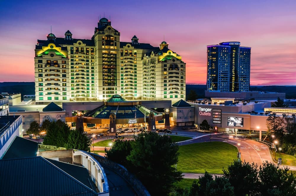 Grand Pequot Tower at Foxwoods — hotel in Norwich, Connecticut
