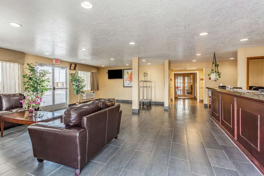 Quality Inn Los Lunas - Albuquerque South property views in Los Lunas, NM — gallery photo 3