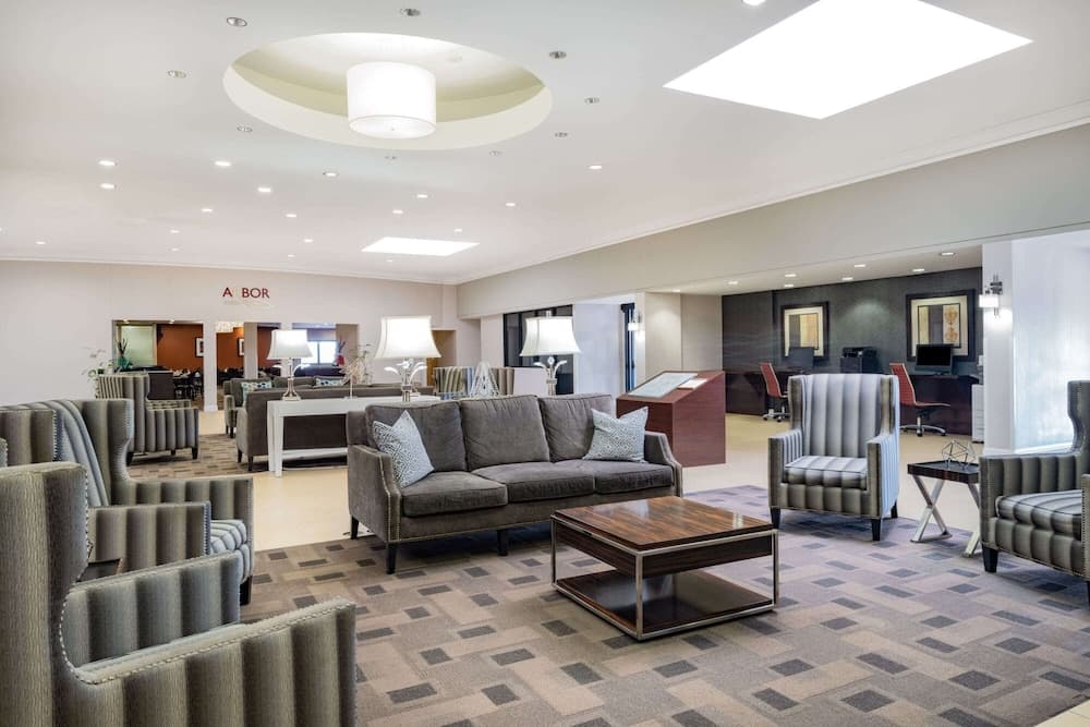 Wyndham Sacramento interior in Sacramento, CA — gallery photo 2