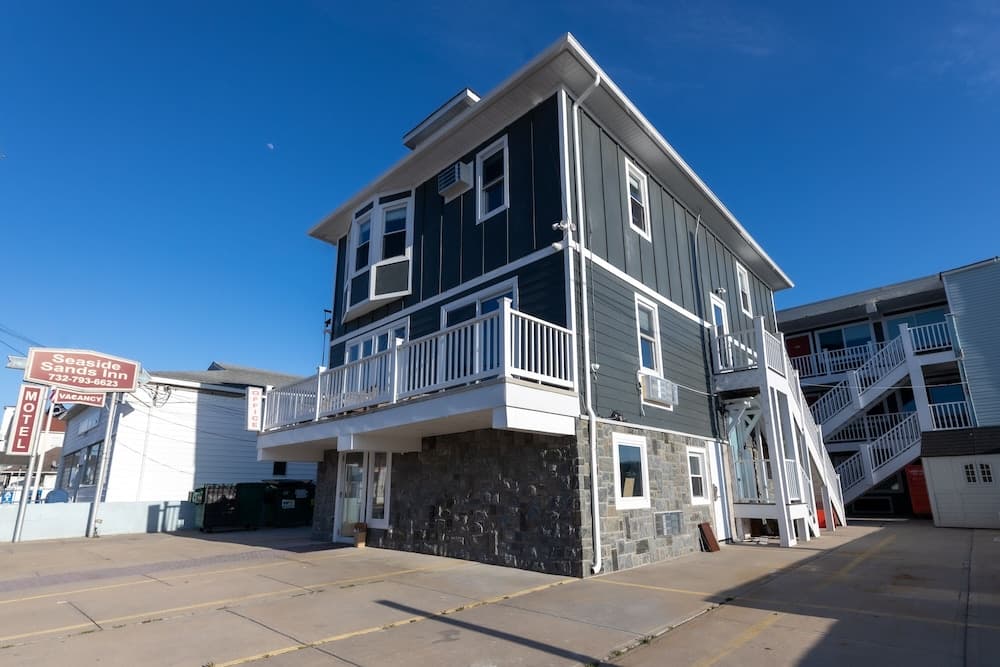 Seaside Sands Inn featured exterior or lobby in Seaside Heights, NJ — similar hotel