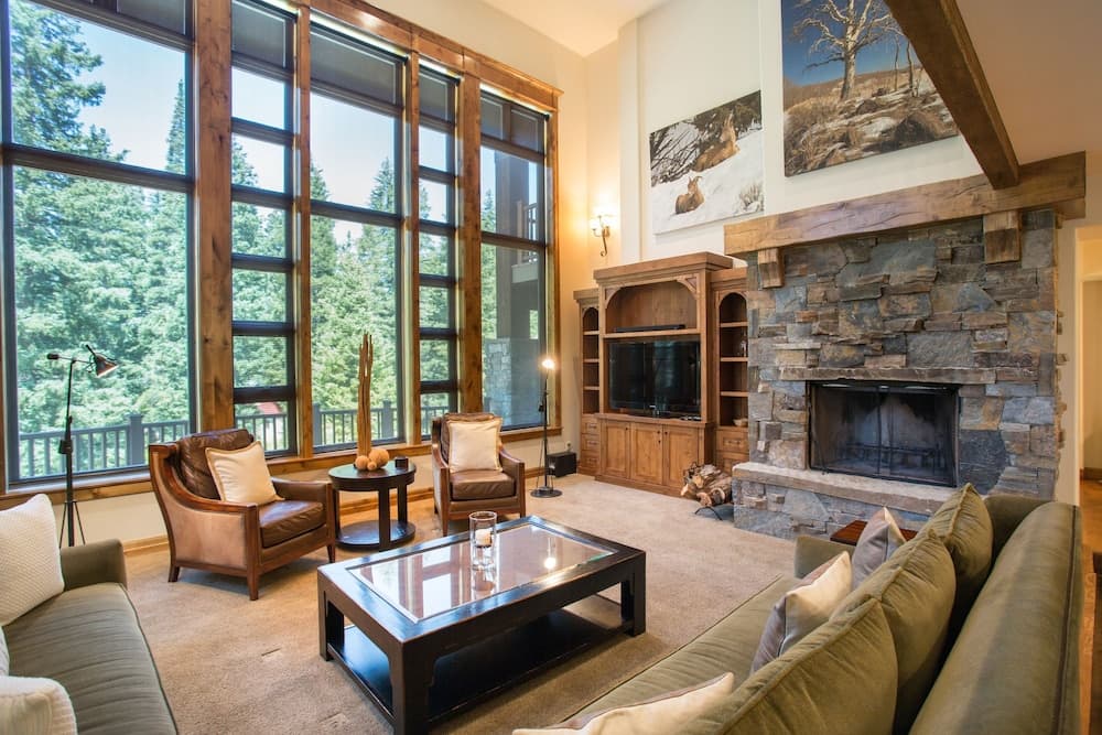 9201 - Silver Aspen - Five Bedroom + Loft Luxury Townhome 4 Hotel Room featured exterior or lobby in Solitude — similar hotel