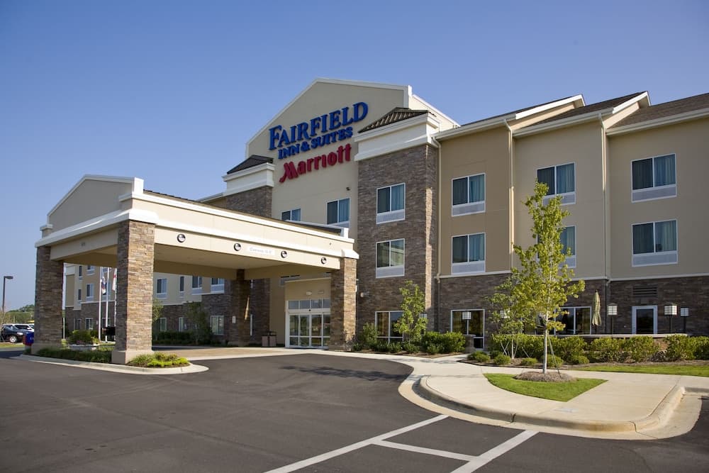 Fairfield Inn & Suites by Marriott Montgomery EastChase Pkwy featured exterior or lobby in Montgomery, AL — similar hotel