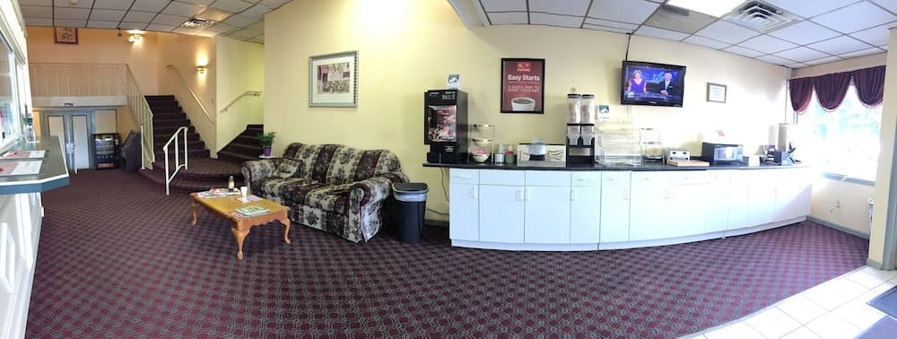 Econo Lodge Reading Airport gallery photo in Reading, PA — image 5