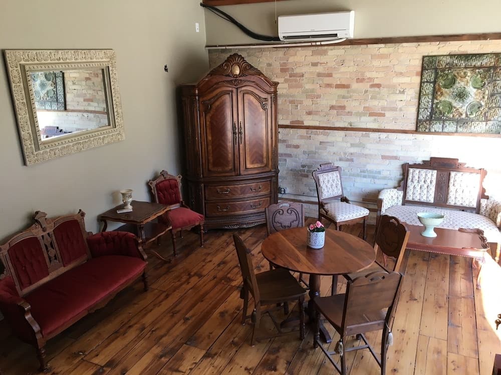 Cambridge Inn on Main interior in Cambridge, WI — gallery photo 2