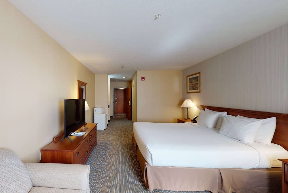 Ramada by Wyndham Strasburg/Shenandoah Valley gallery photo in Strasburg, VA — image 4