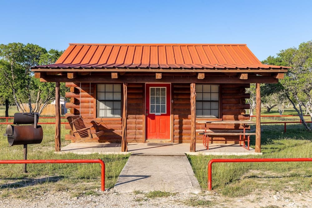 Nueces River RV & Cabin Resort — hotel in Uvalde, Texas